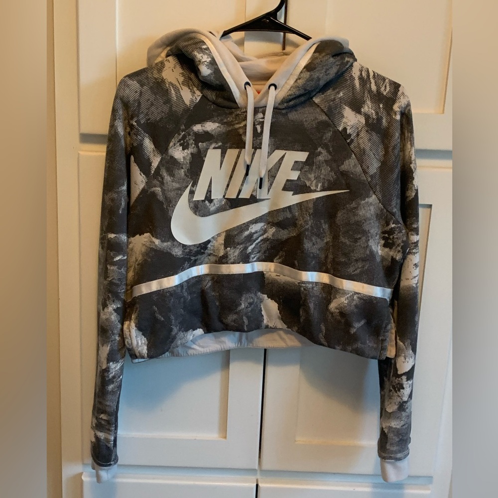 Nike Hoodie Modern Glacier Size Medium Cropped Hoodie